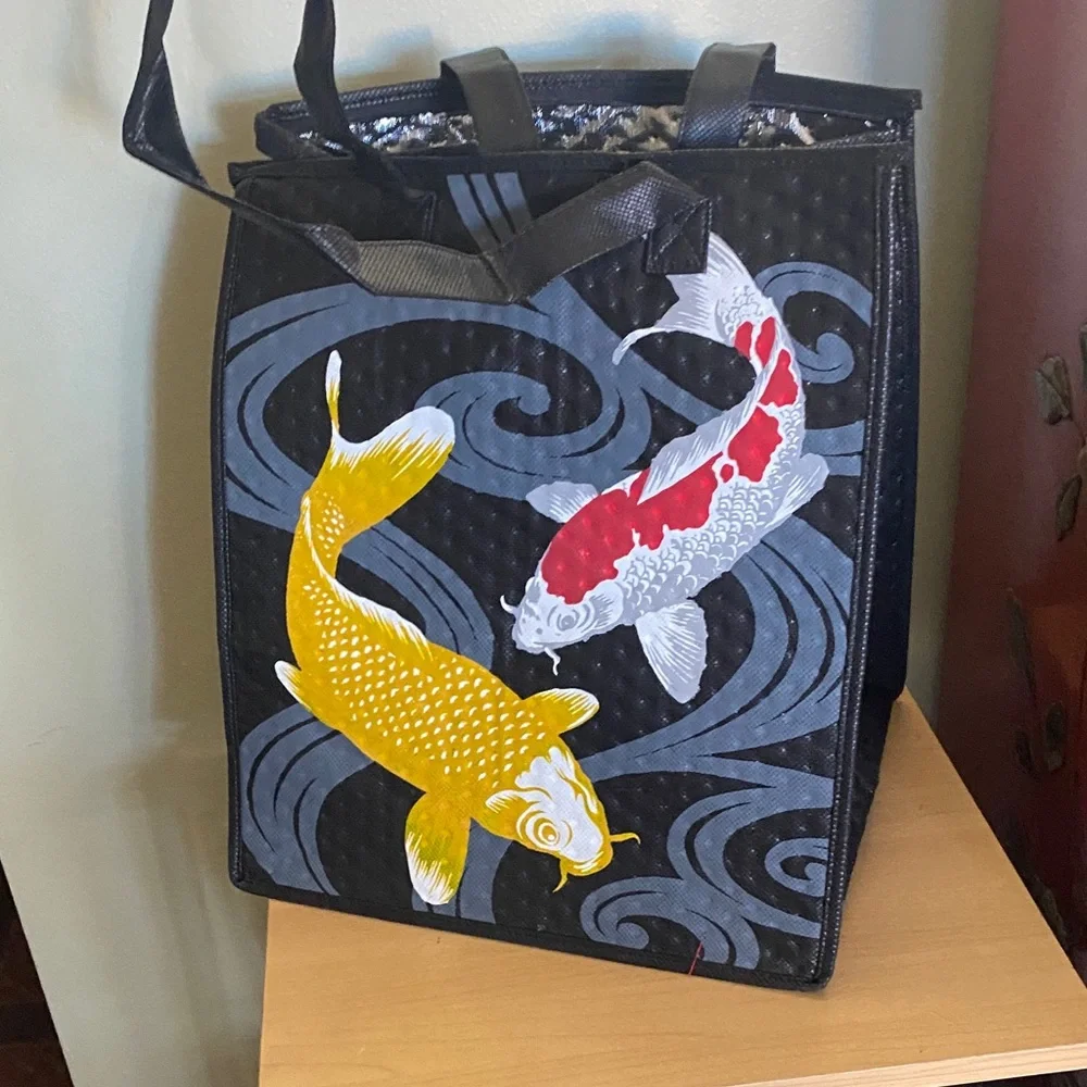Insulated koi design Tote Bag